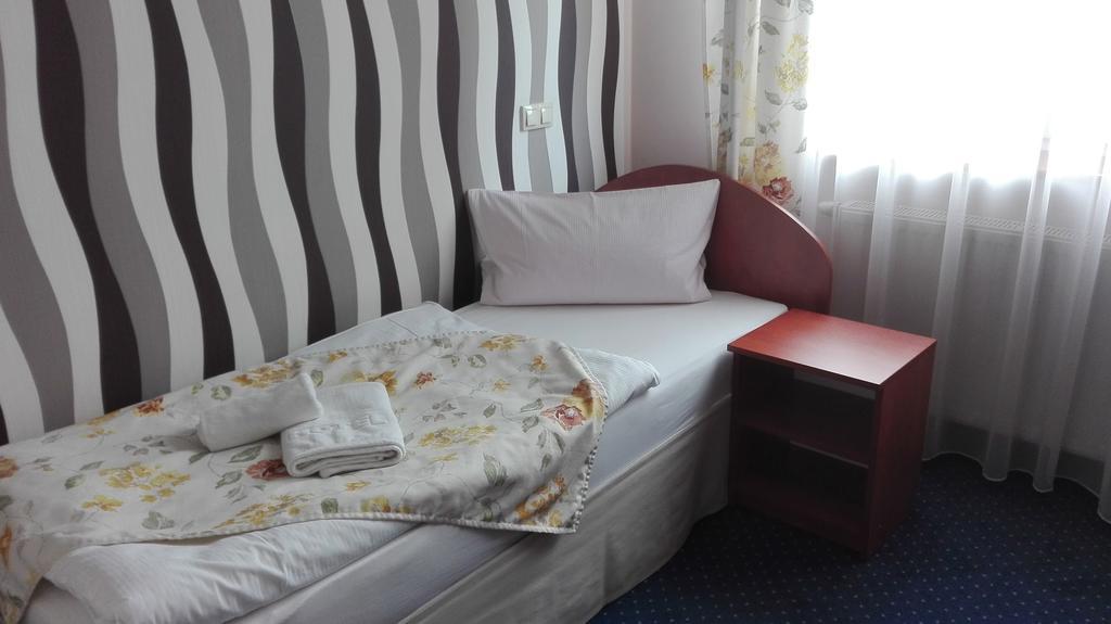 Hotel Artix Zbąszynek Exteriér fotografie